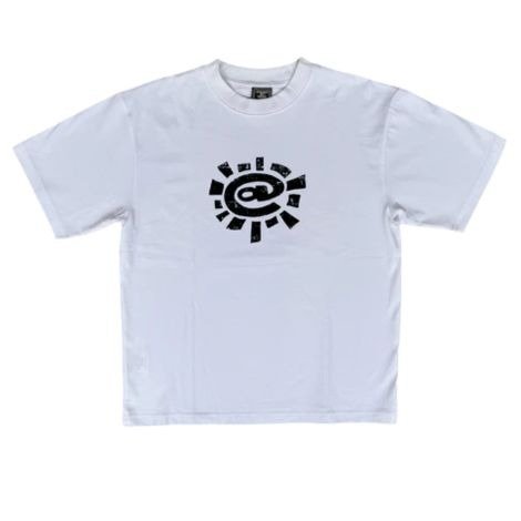 BLACK CONCRETE SOLID LOGO @SUN TSHIRT WHITE